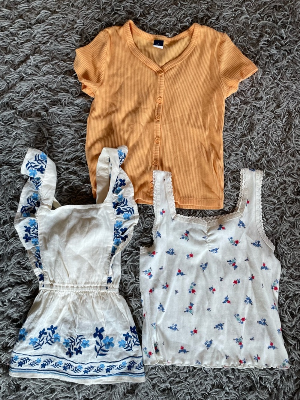 Lot of 3 Old Navy Girls’ Cute Summer Short-sleeved Shirt & Tanks, S 6/7 EUC